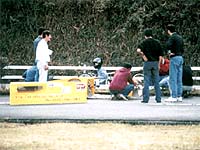 �g���u������